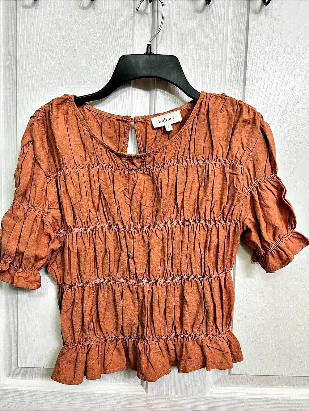 bohme Ruched Short Sleeve Blouse in rust /Brown Size Small
